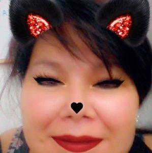 Meet your Posher, Camille